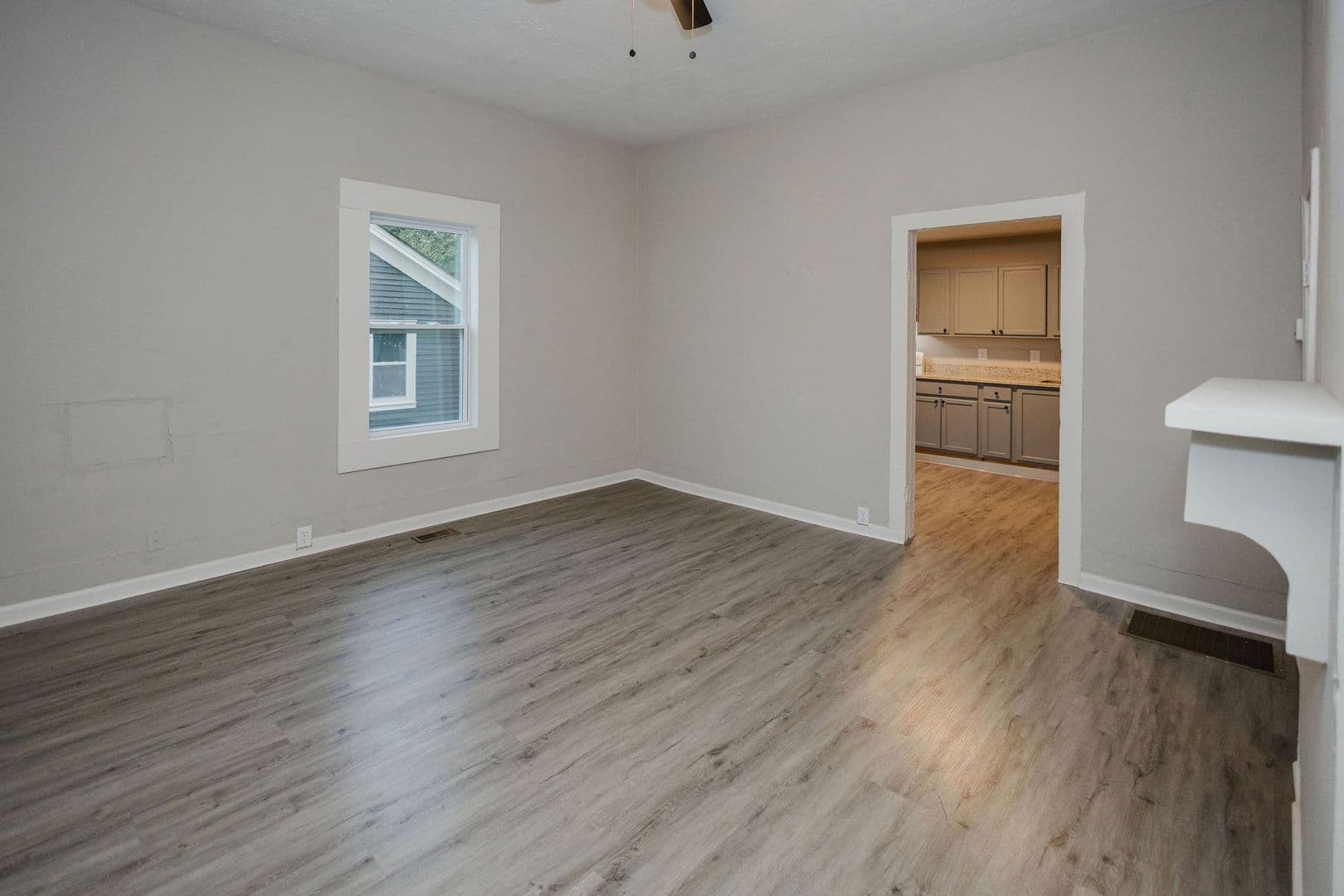 Griffin House: 515 W Cherry St