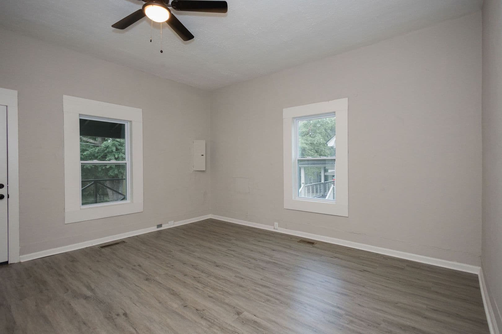 Griffin House: 515 W Cherry St