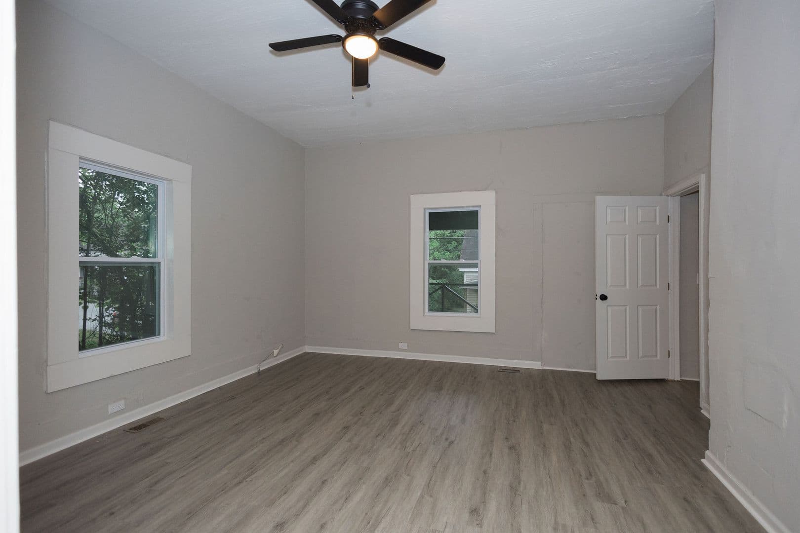 Griffin House: 515 W Cherry St