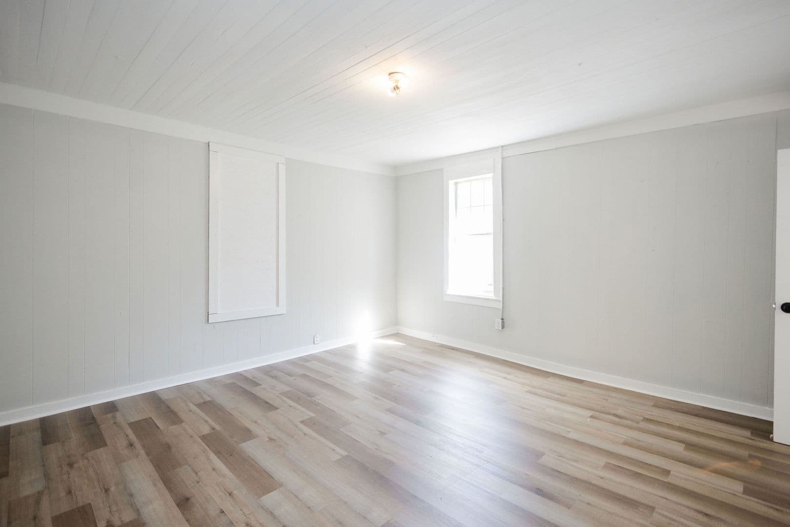 Griffin House: 323 N 4th St