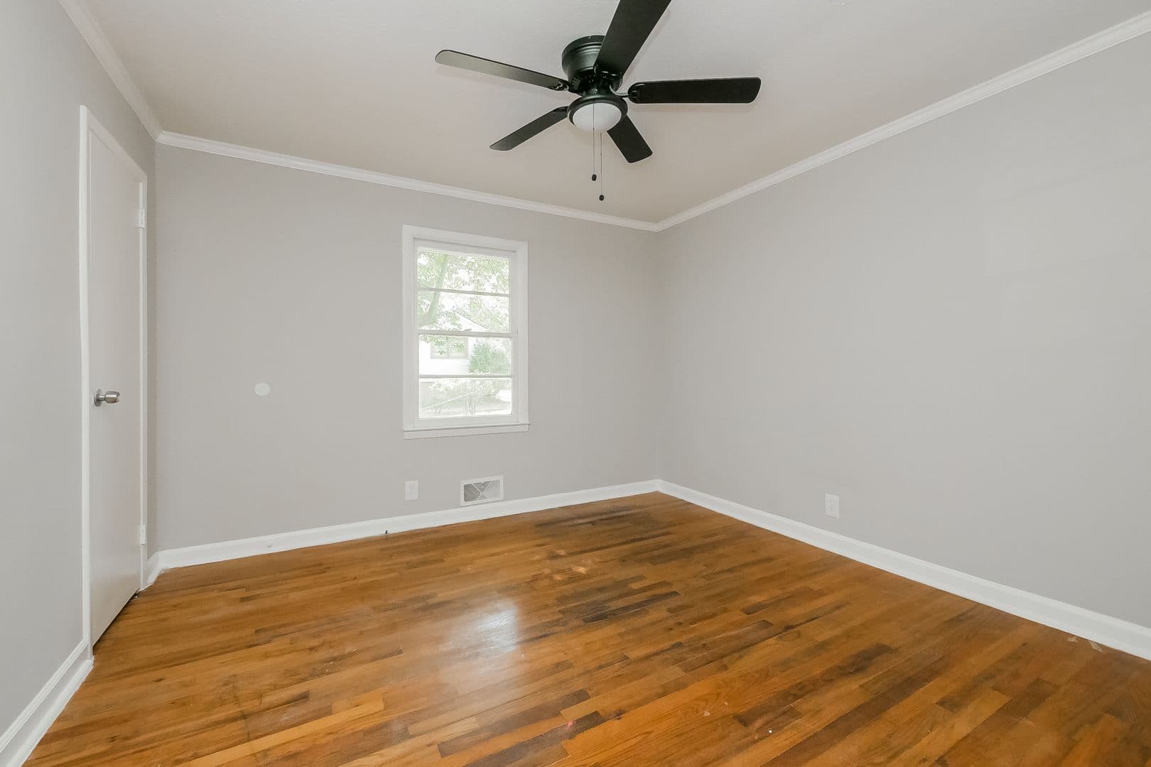 Griffin House: 842 W Broad St