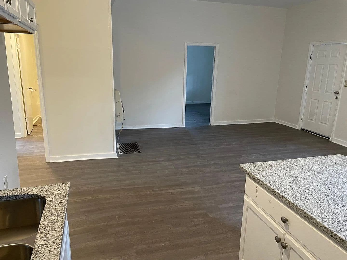 Griffin Apartment: 328 N 13th St
