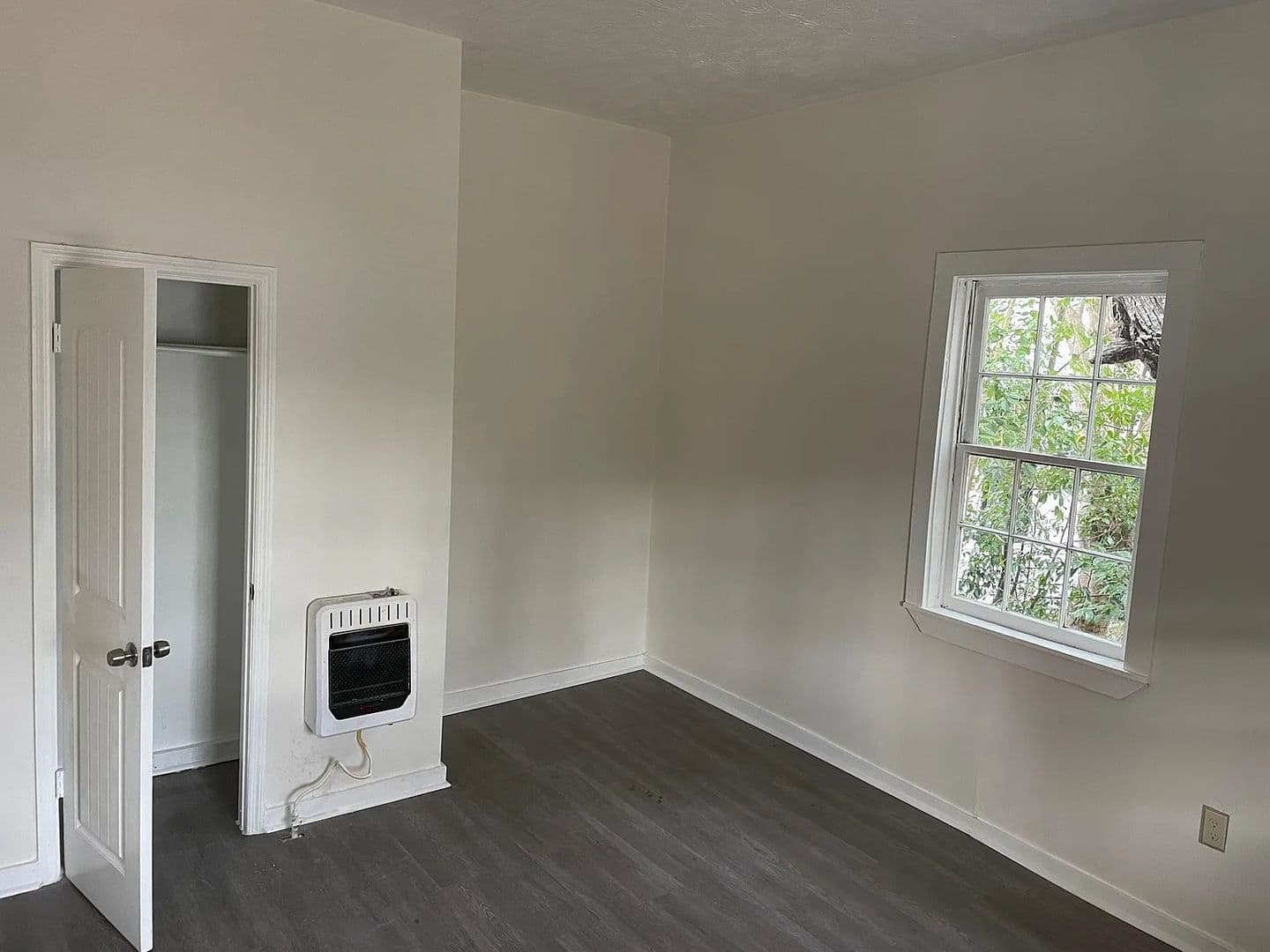 Griffin Apartment: 328 N 13th St