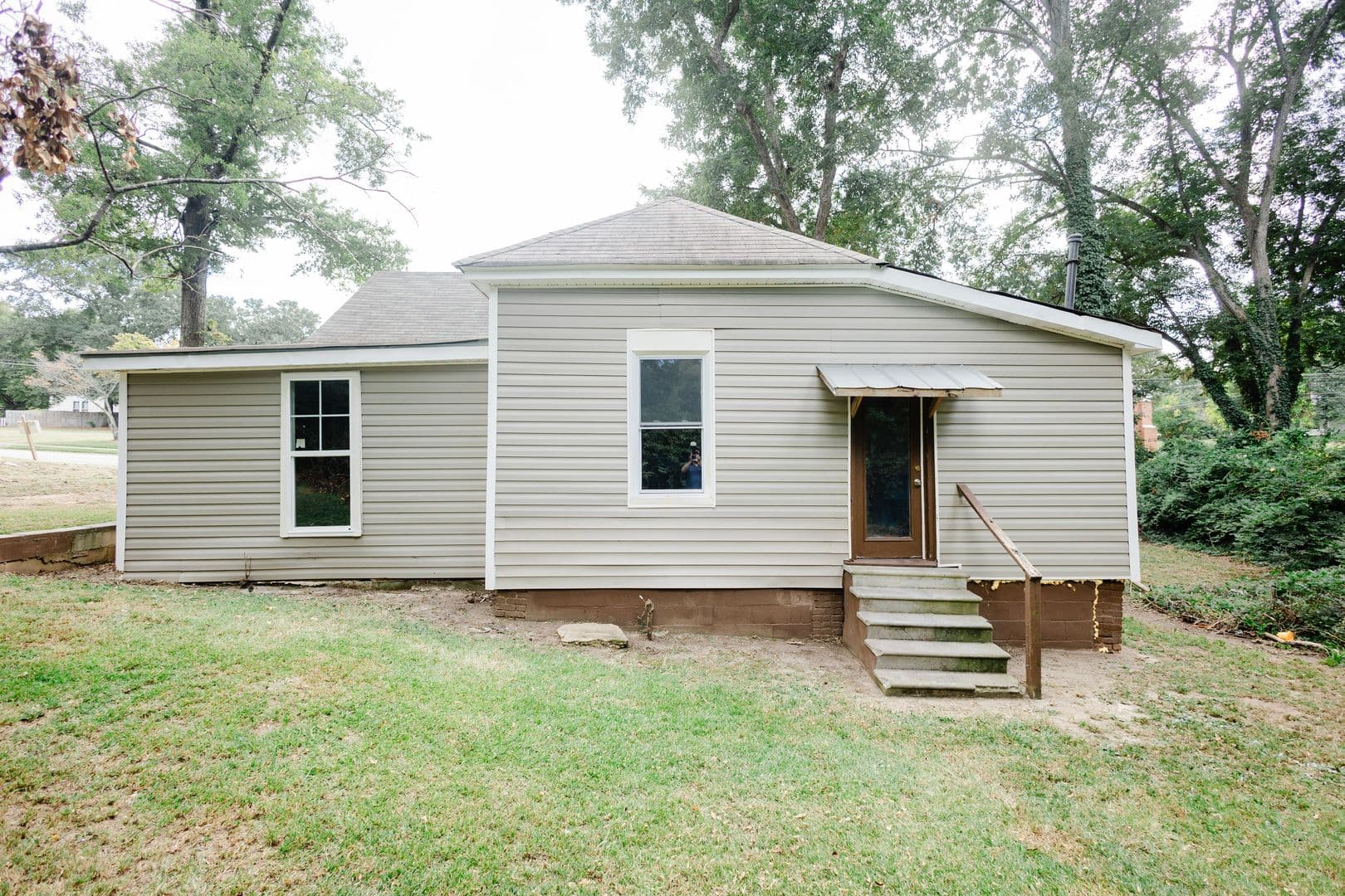 Griffin House: 723 W Broad St