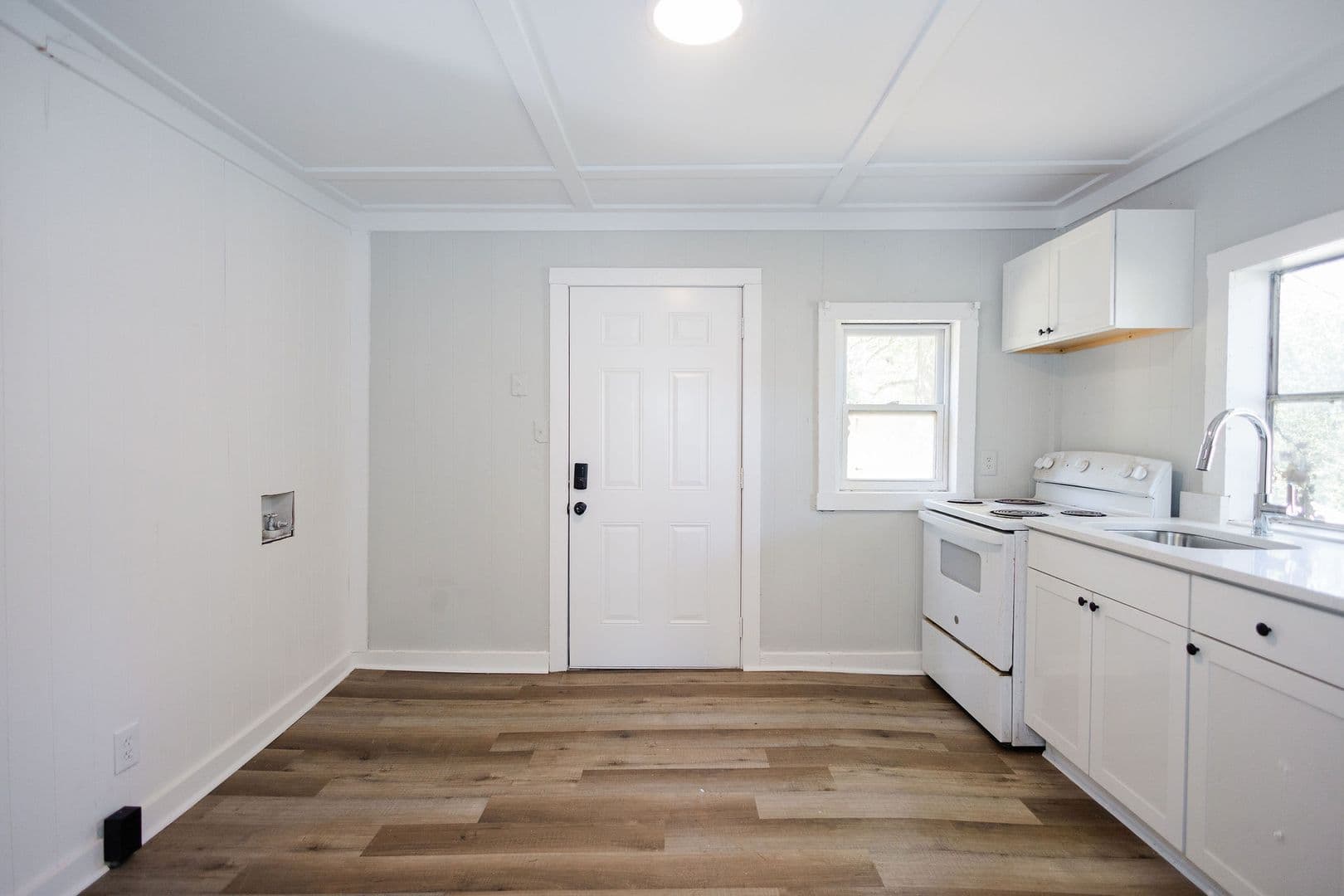 Griffin House: 323 N 4th St