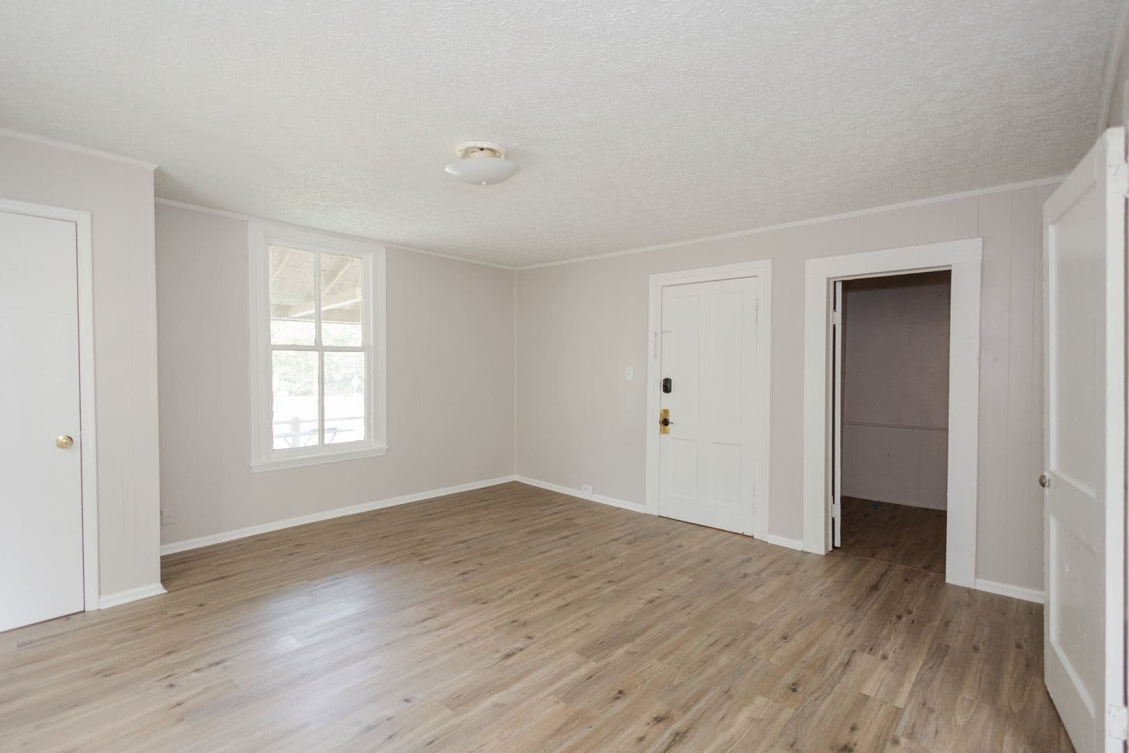 Griffin Apartment: 530 North 13th Street