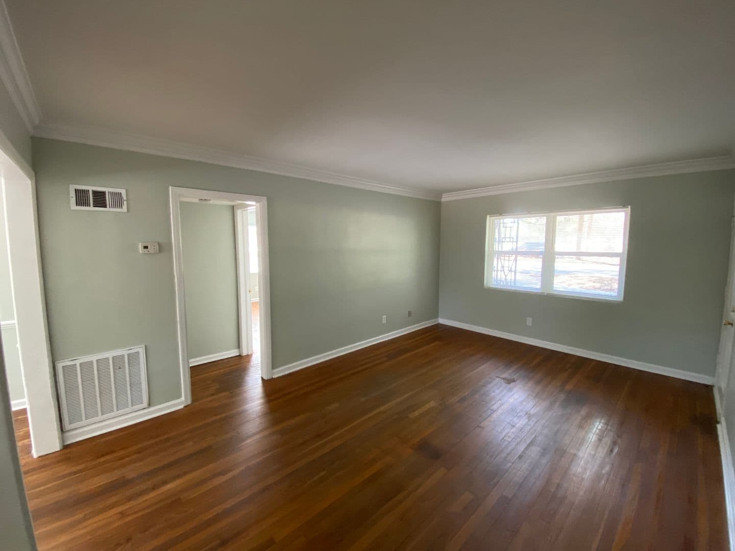 Savannah Apartment: 1314 East Victory Drive