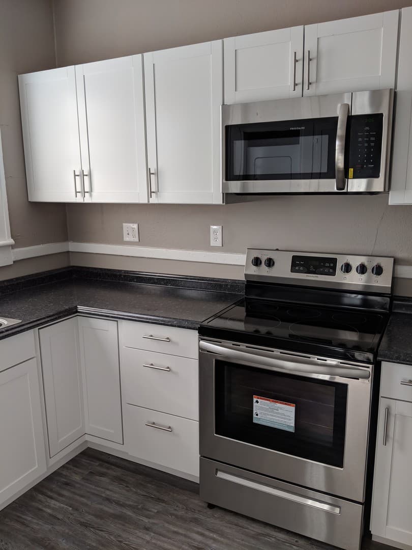 Savannah Apartment: 29 East 34th Street