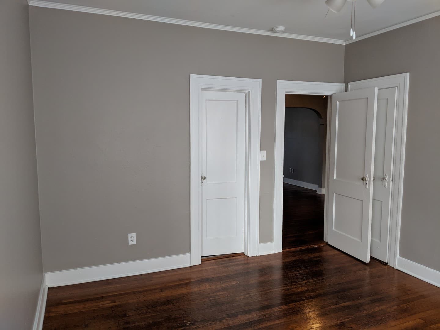 Savannah Apartment: 29 East 34th Street