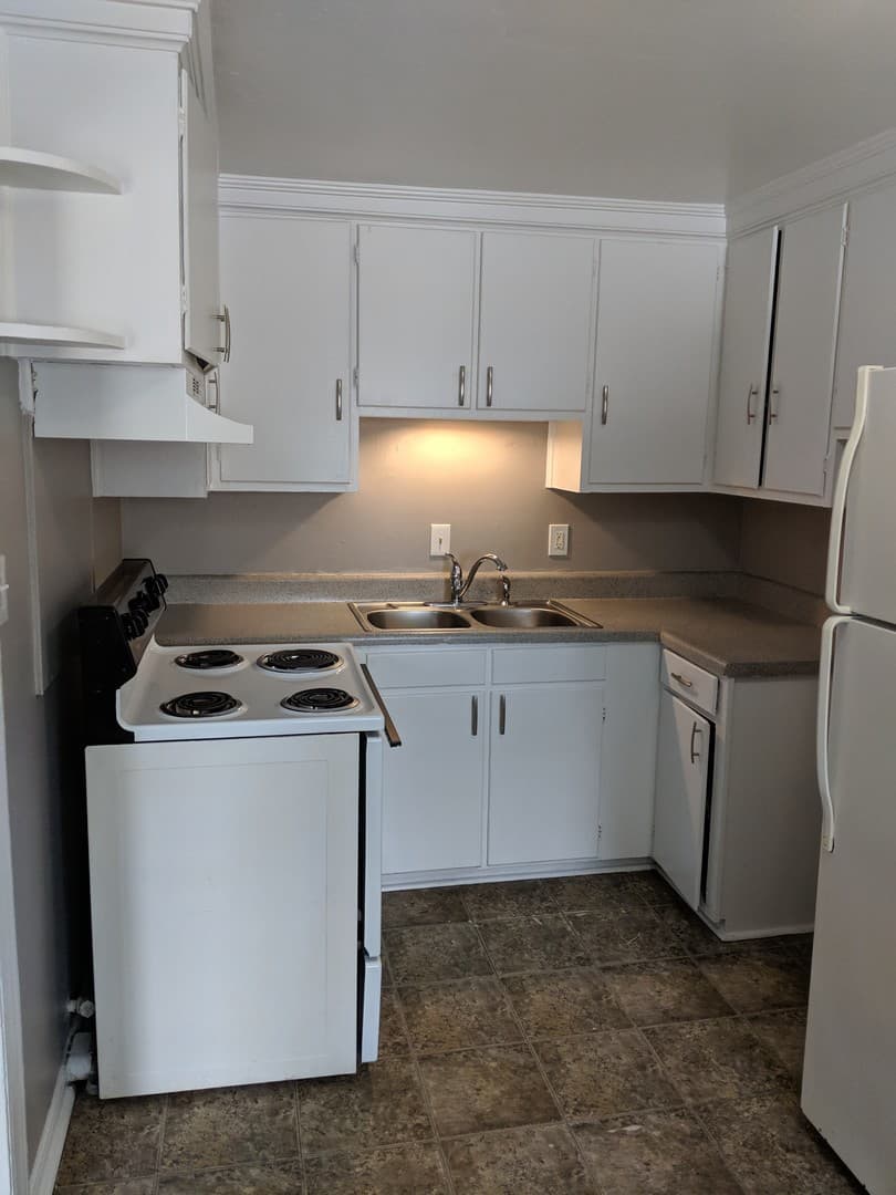 Savannah Apartment: 44 Thackery Place