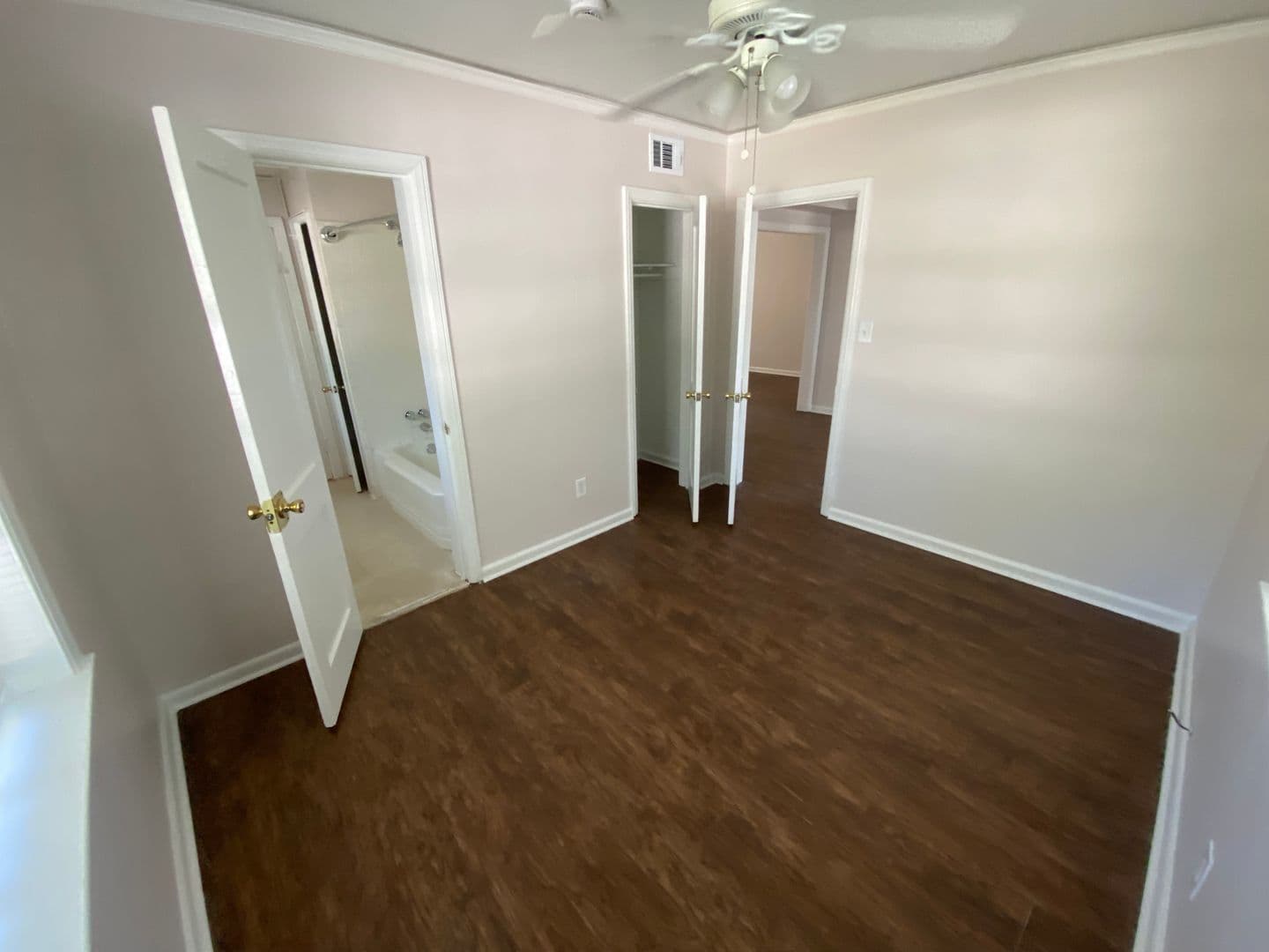 Savannah Apartment: 3521 Bull Street