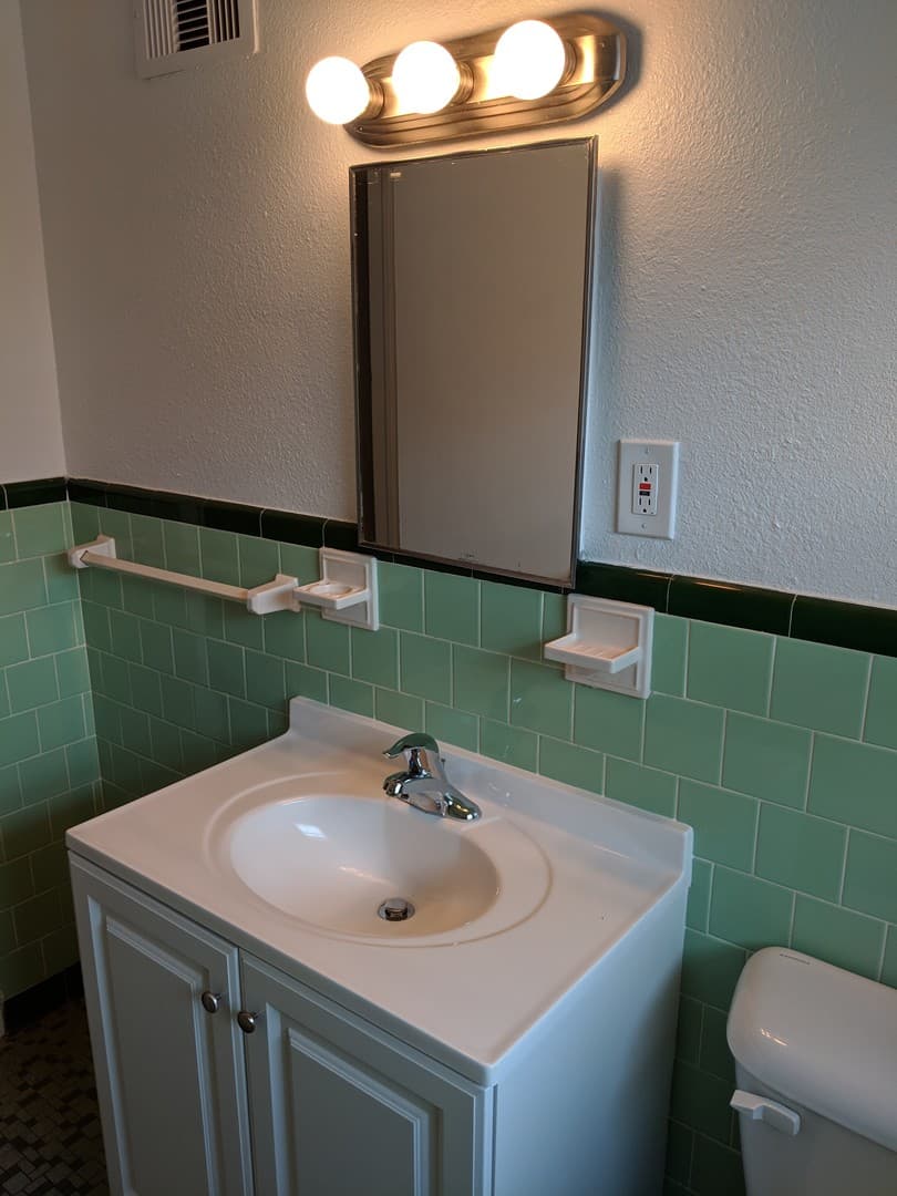 Savannah Apartment: 44 Thackery Place