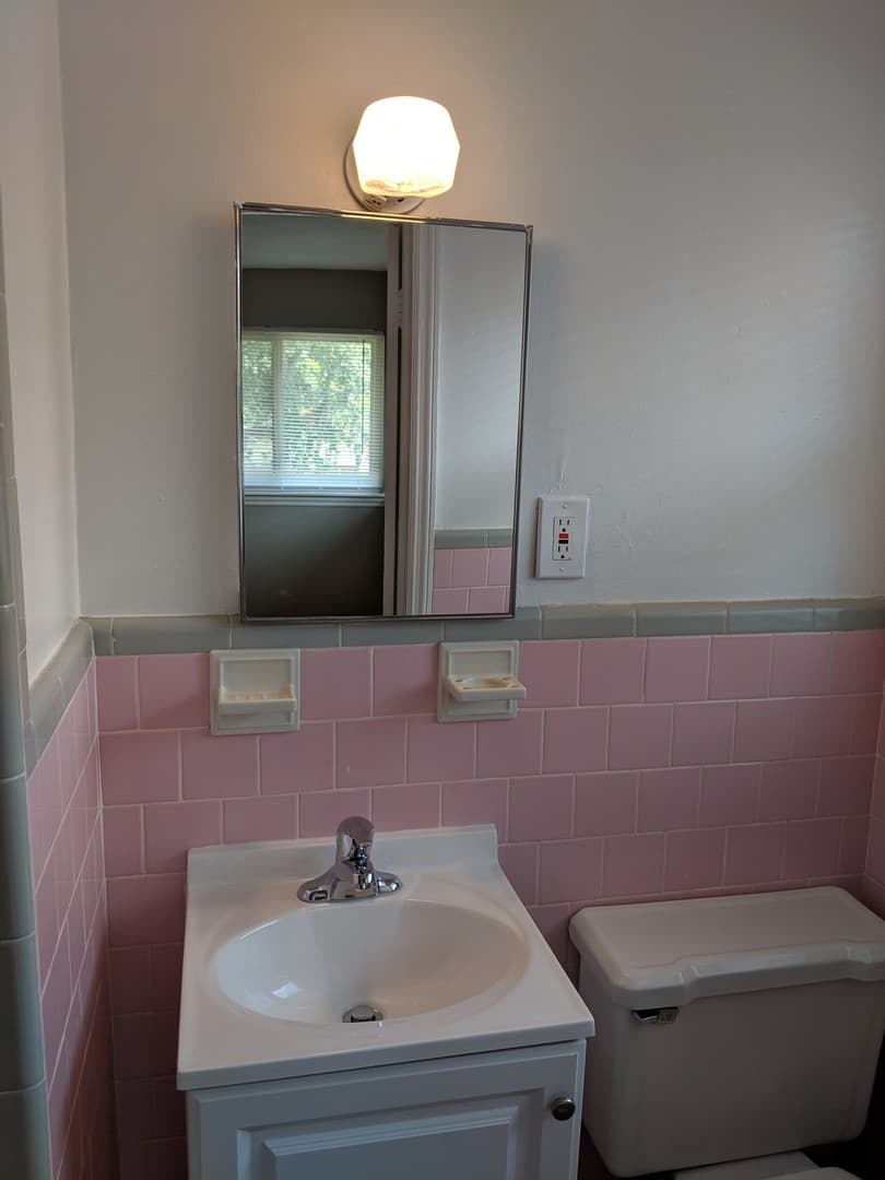 Savannah Apartment: 44 Thackery Place