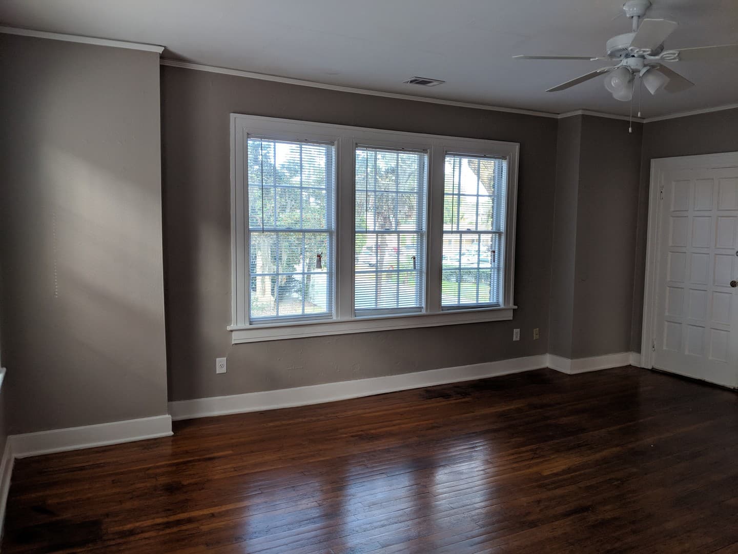 Savannah Apartment: 29 East 34th Street