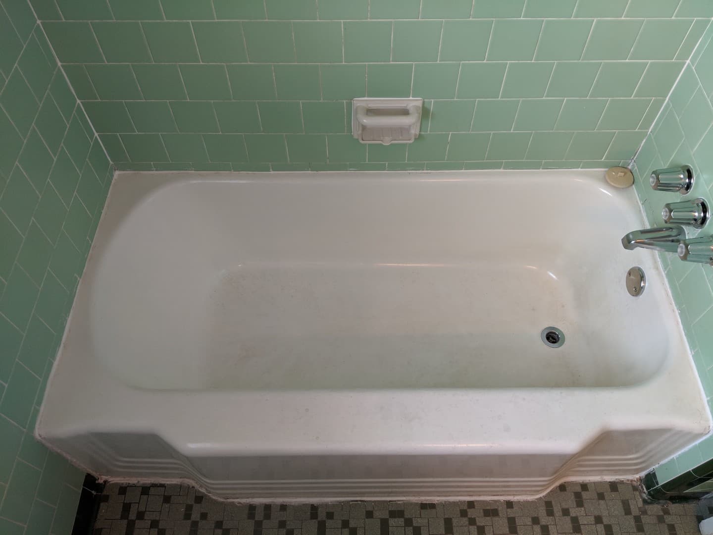 Savannah Apartment: 44 Thackery Place