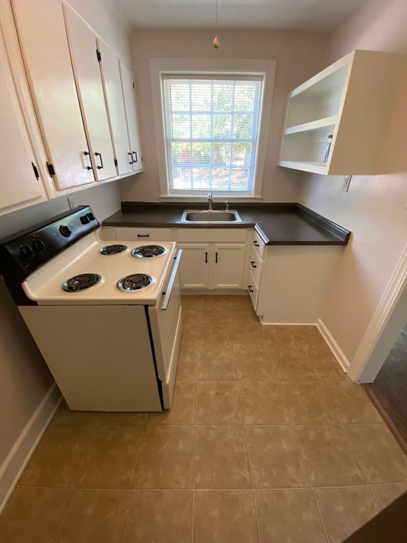 Savannah Apartment: 3521 Bull Street