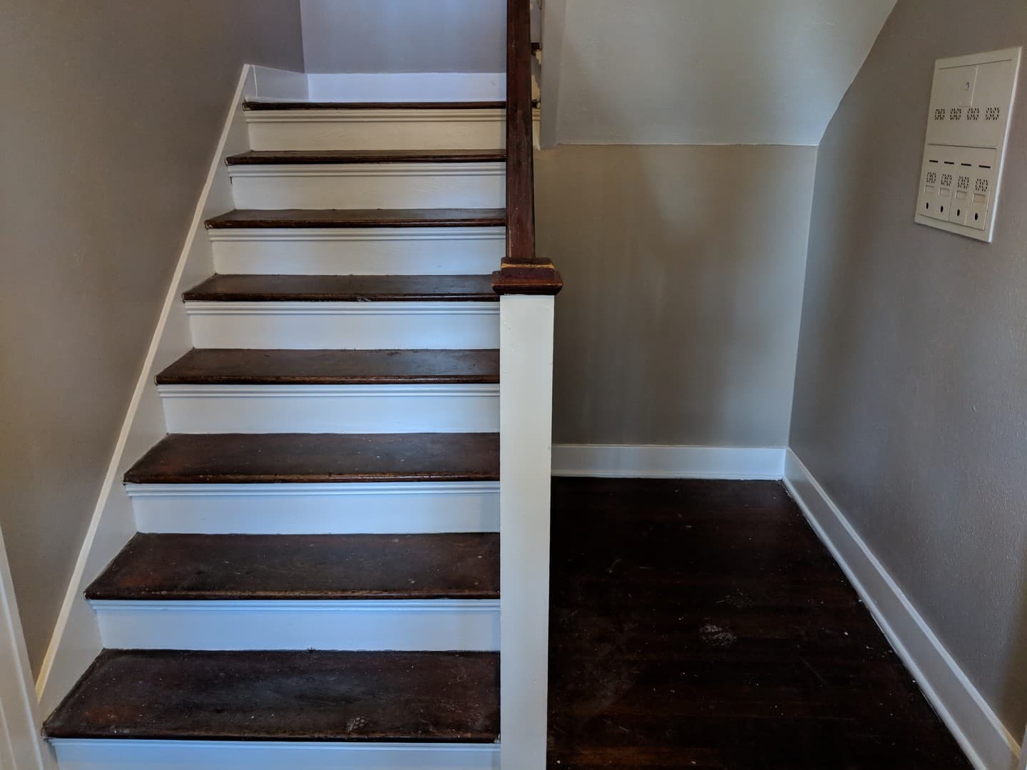 Savannah Apartment: 29 East 34th Street