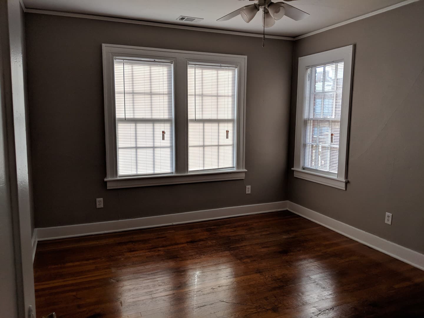 Savannah Apartment: 29 East 34th Street
