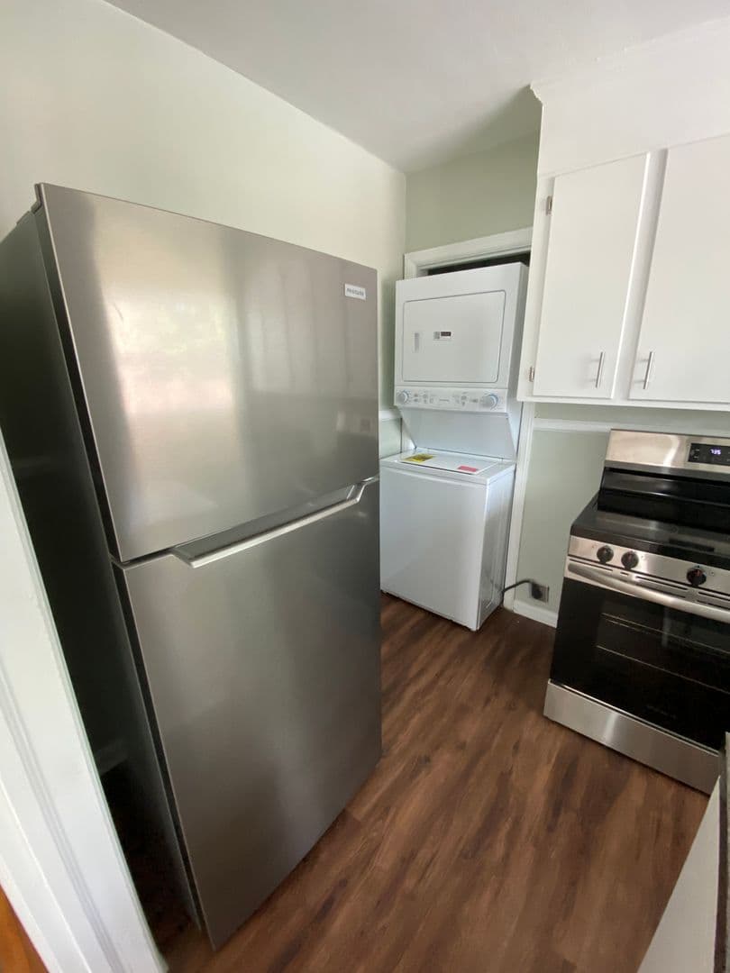 Savannah Apartment: 1314 East Victory Drive