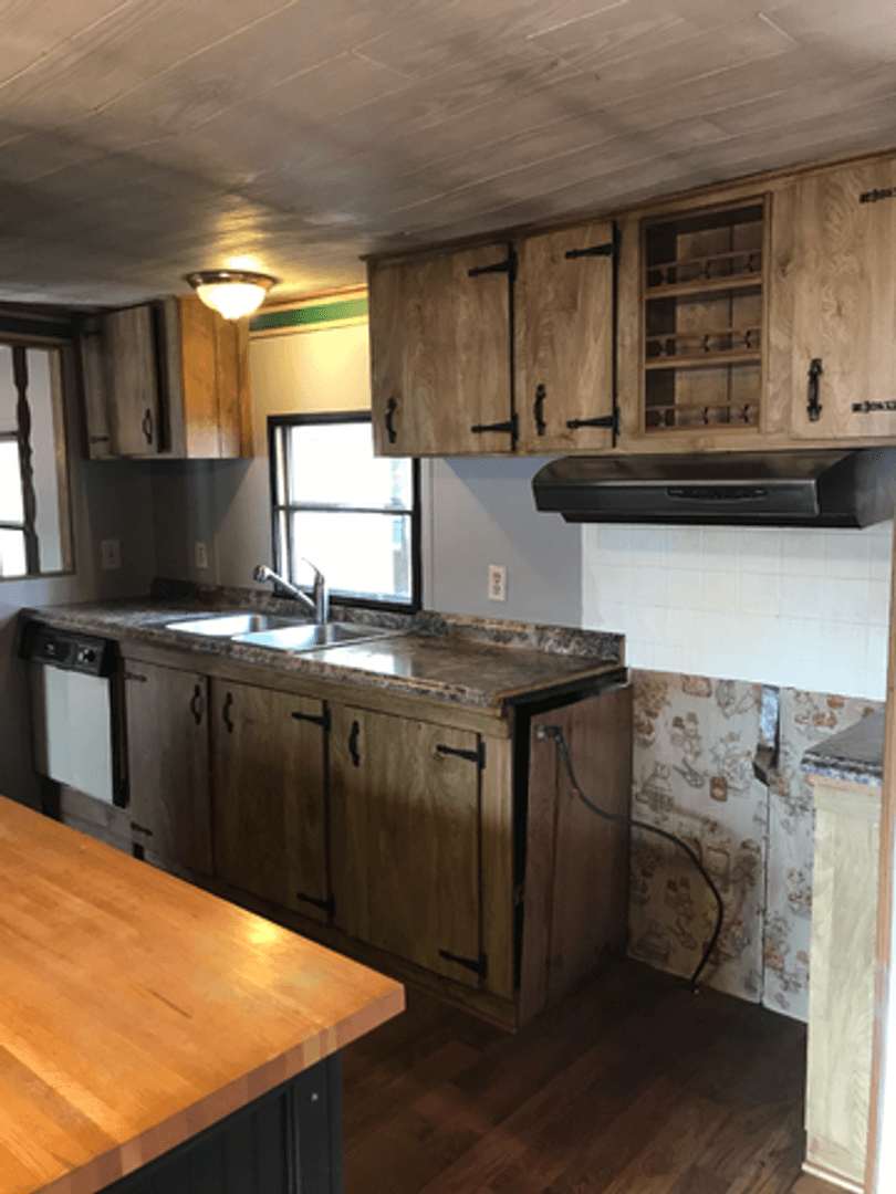 Freeport Apartment: 2353 Silverville Rd