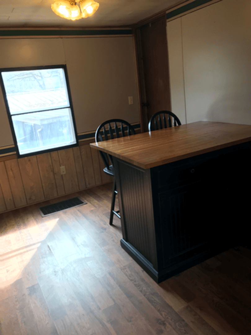 Freeport Apartment: 2353 Silverville Rd