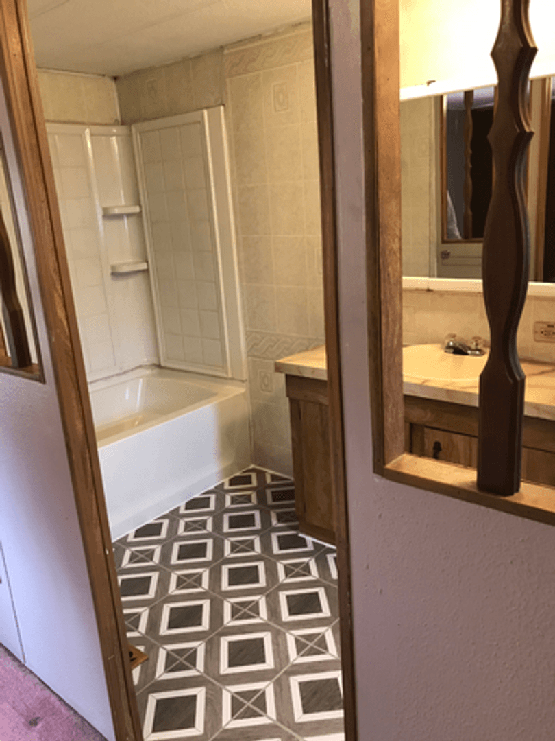 Freeport Apartment: 2353 Silverville Rd