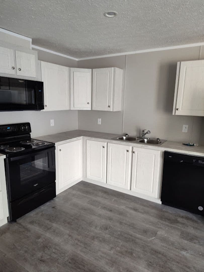 Muncie Apartment: 5600 W. Kilgore Avenue