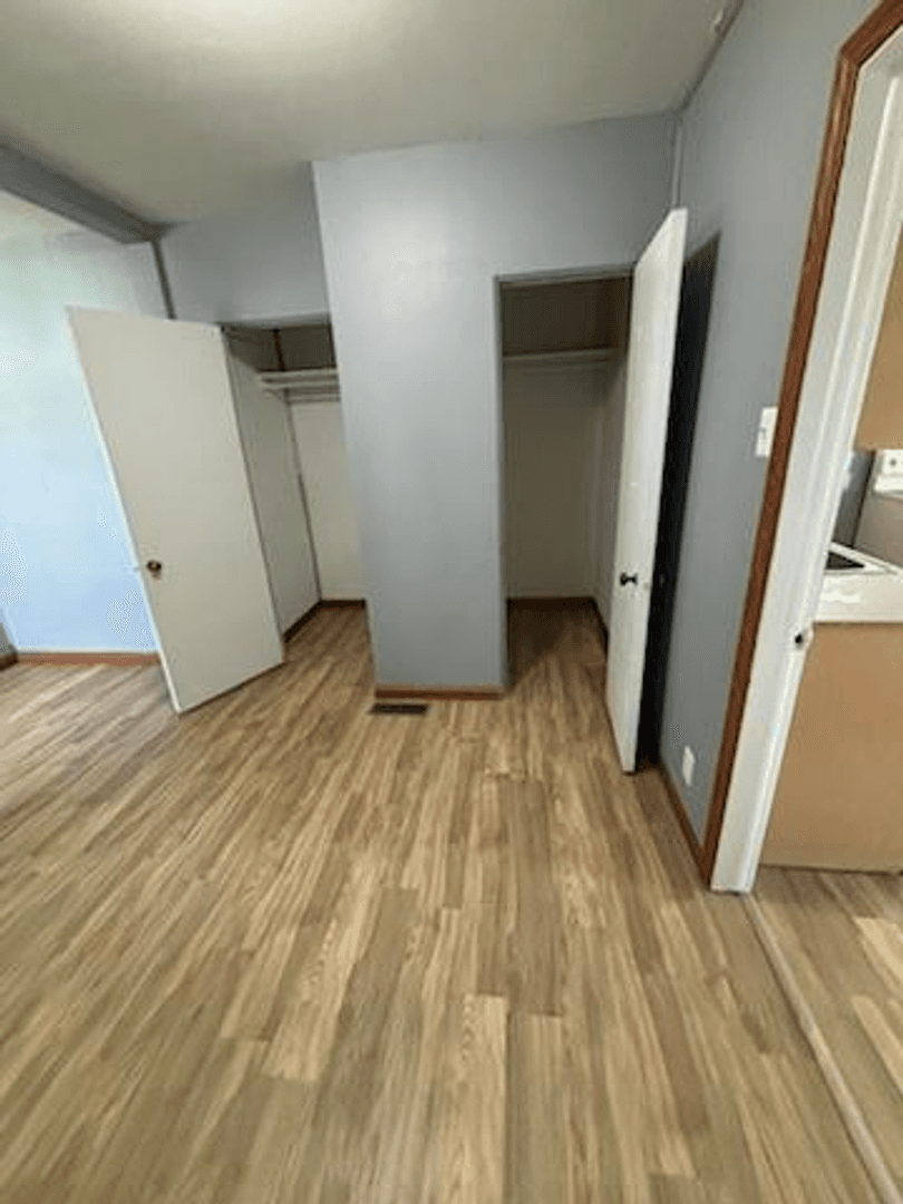 Muncie Apartment: 5600 W. Kilgore Avenue