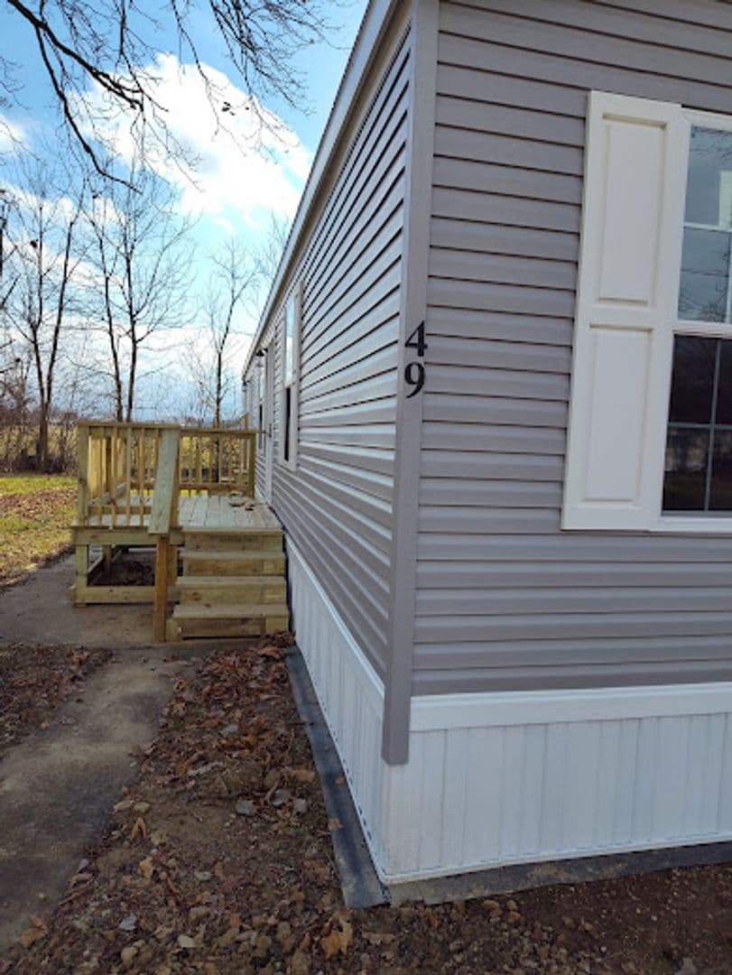 Muncie Apartment: 5600 W. Kilgore Avenue