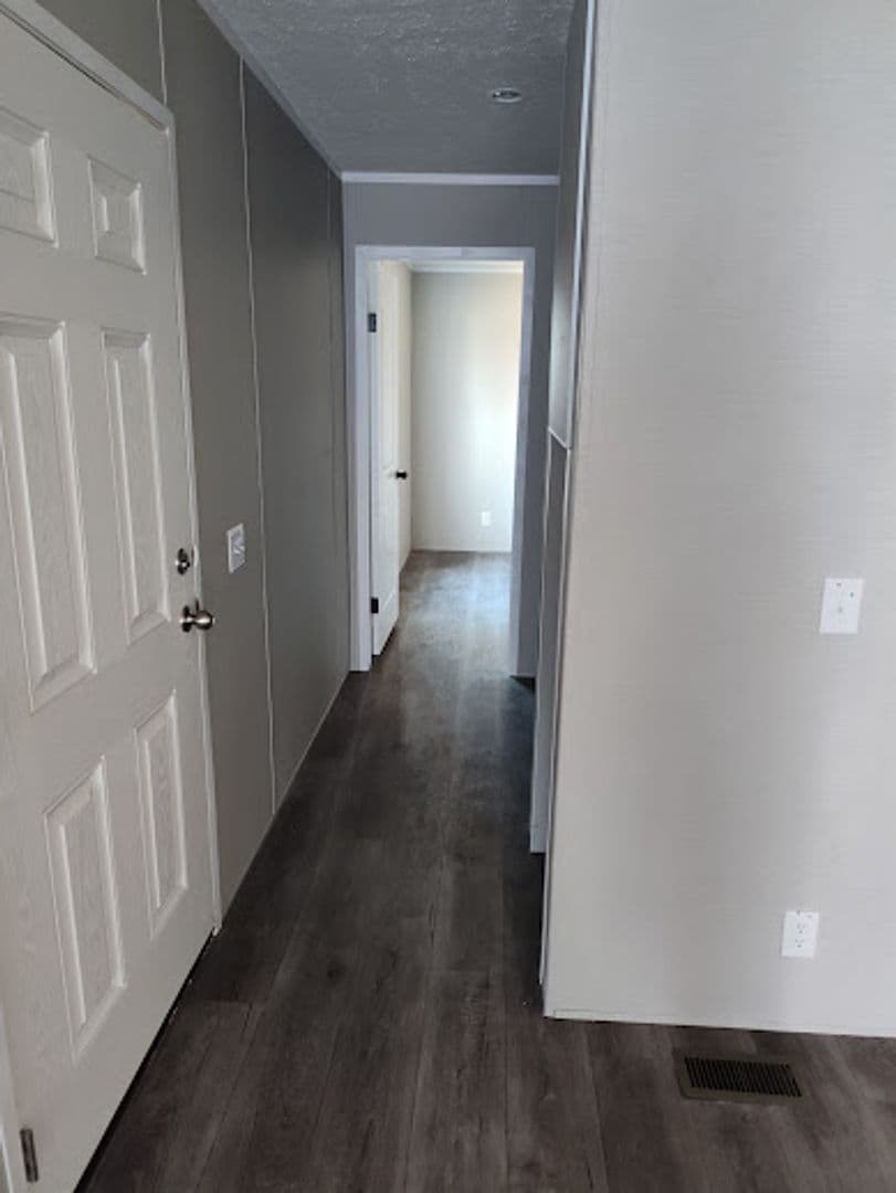 Muncie Apartment: 5600 W. Kilgore Avenue