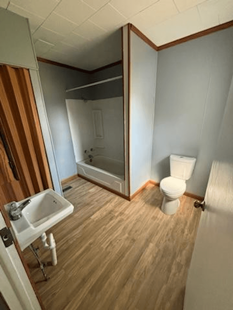 Muncie Apartment: 5600 W. Kilgore Avenue