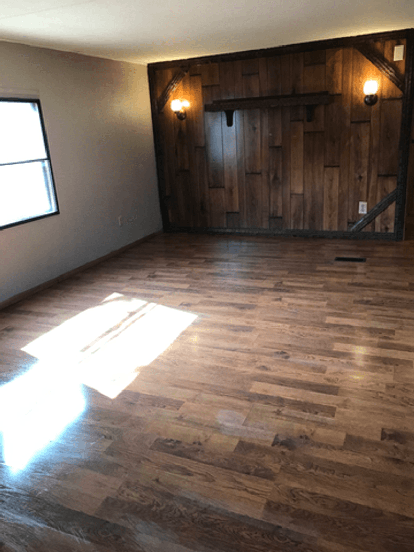 Freeport Apartment: 2353 Silverville Rd