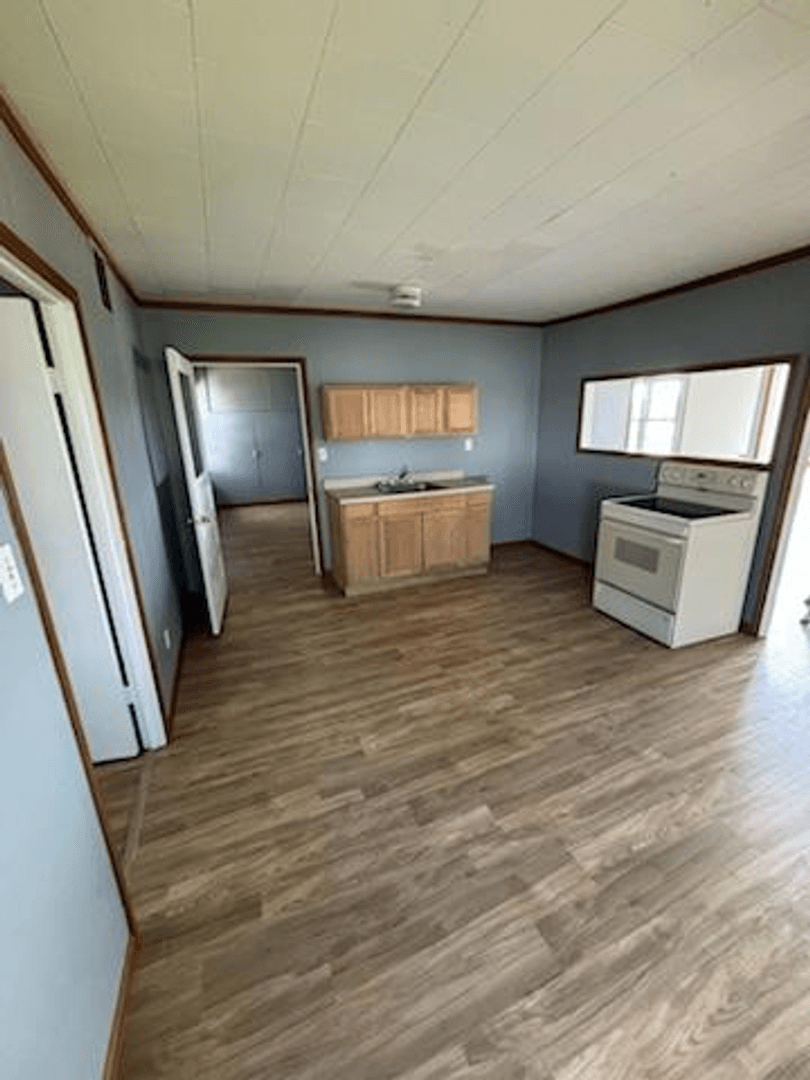 Muncie Apartment: 5600 W. Kilgore Avenue