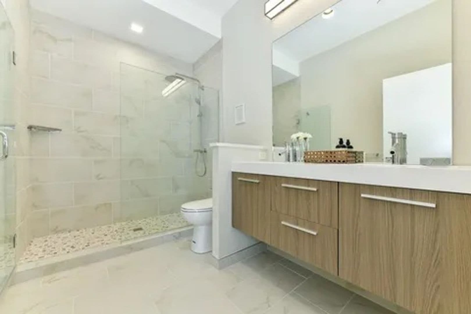 Chelsea Condo: 87 Parker St