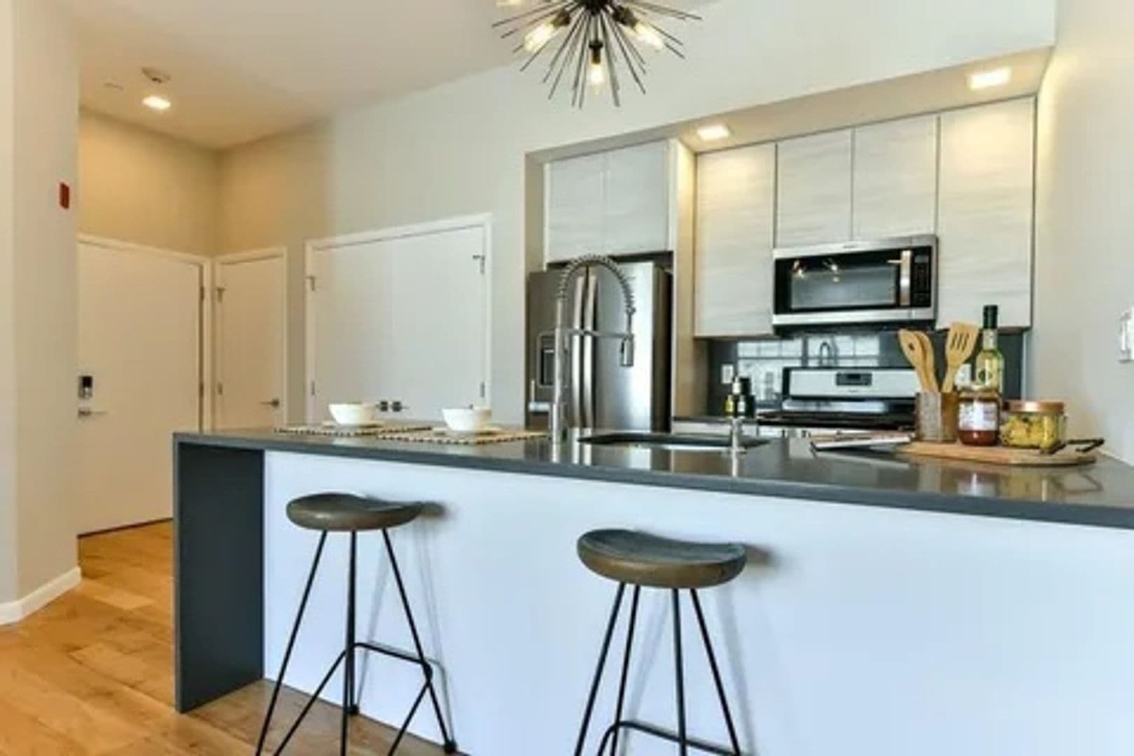 Chelsea Condo: 87 Parker St