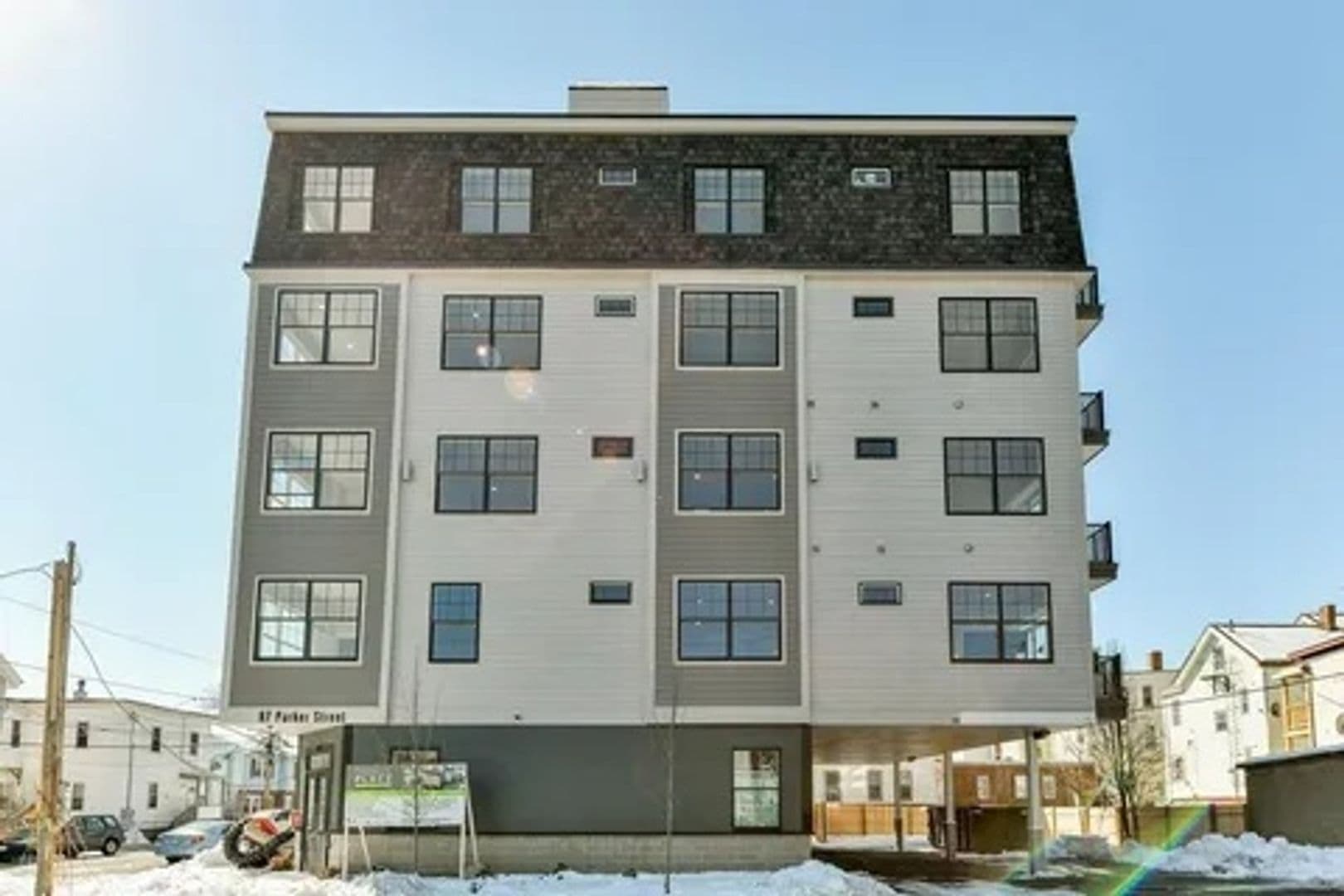 Chelsea Condo: 87 Parker St