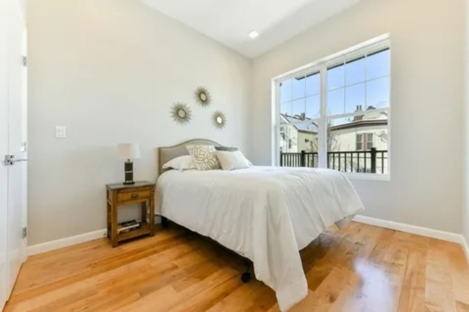 Chelsea Condo: 87 Parker St