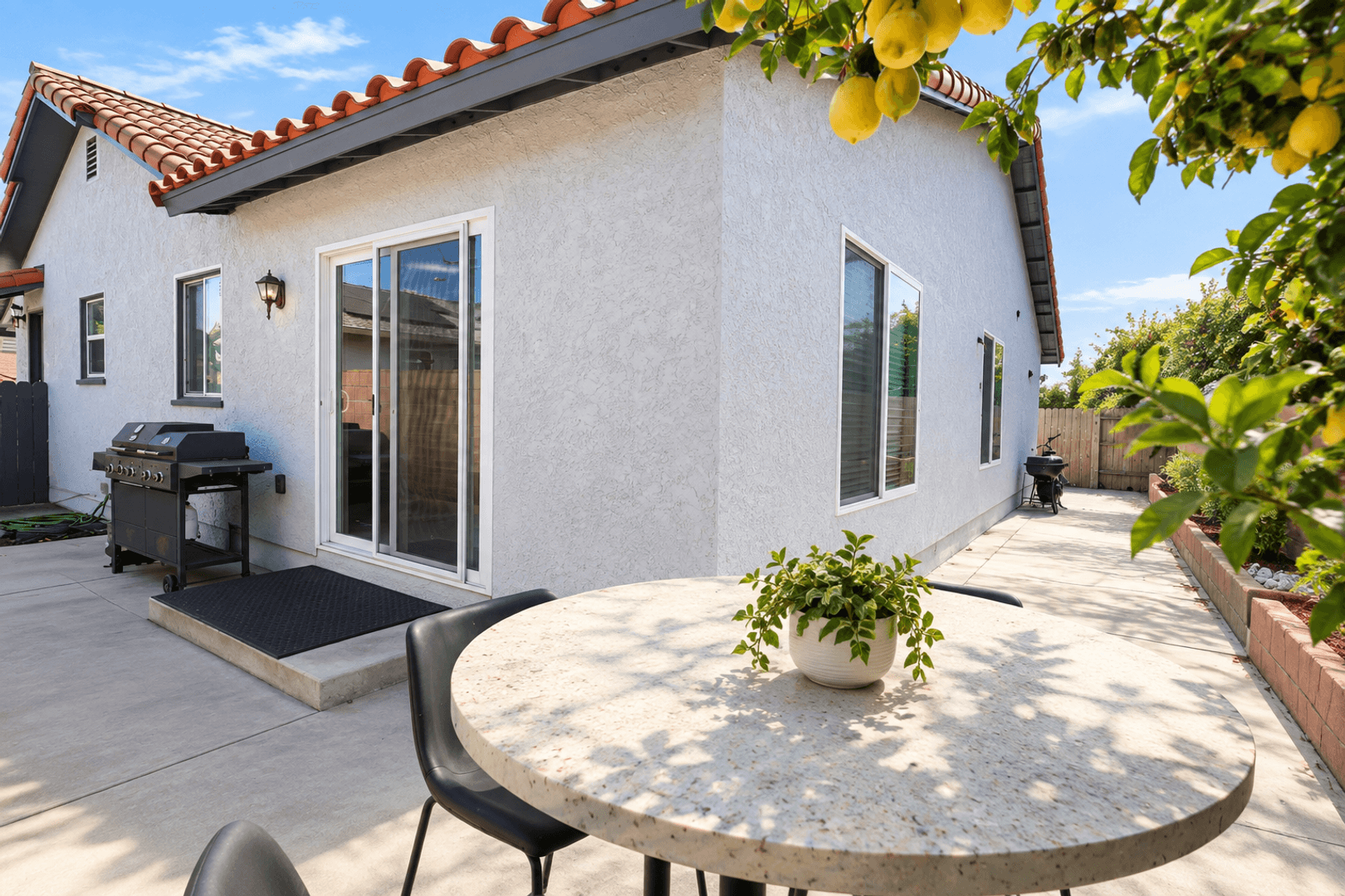 San Diego House: 832 Alvin Street