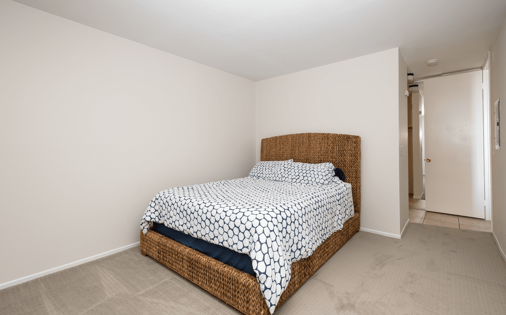 Oceanside Condo: 999 North Pacific Street, A107
