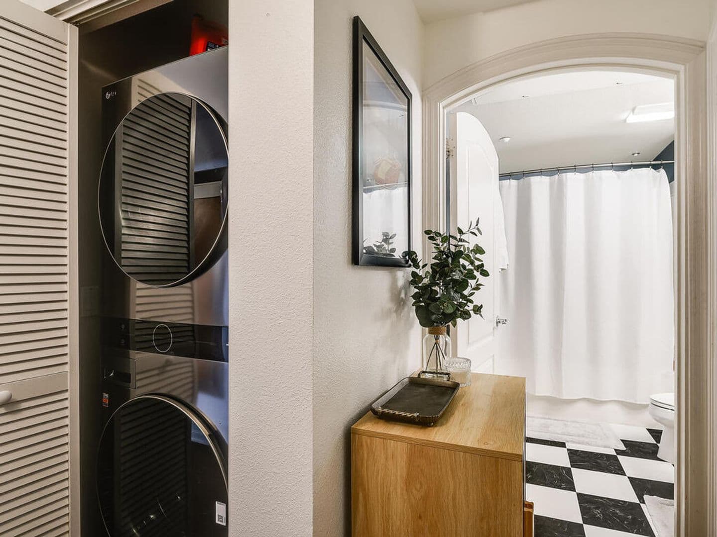 San Diego Condo: 1225 Island Ave #110