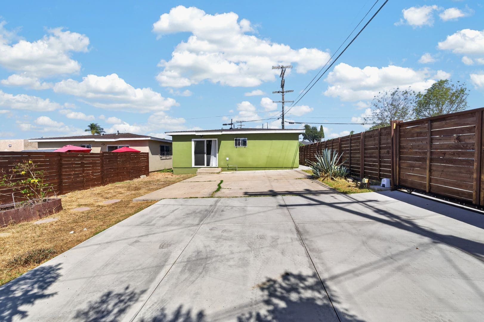 San Diego House: 4525 Thorn Street