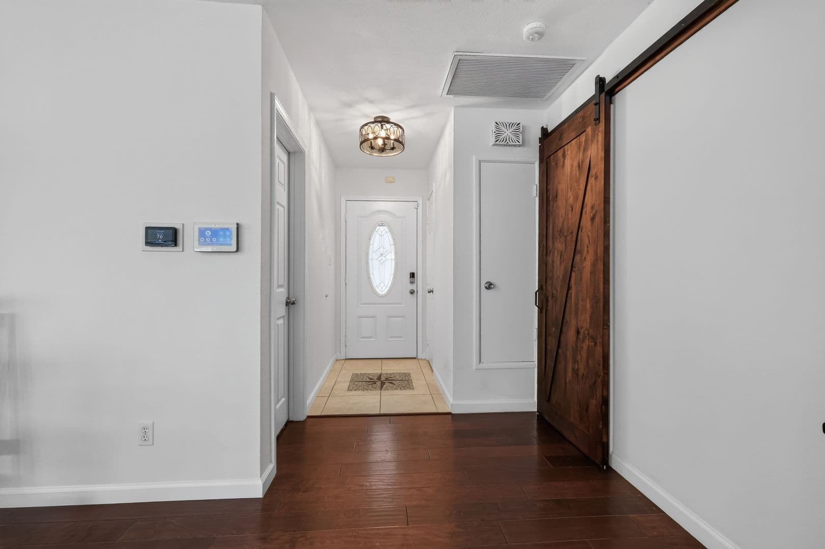 San Diego House: 832 Alvin Street