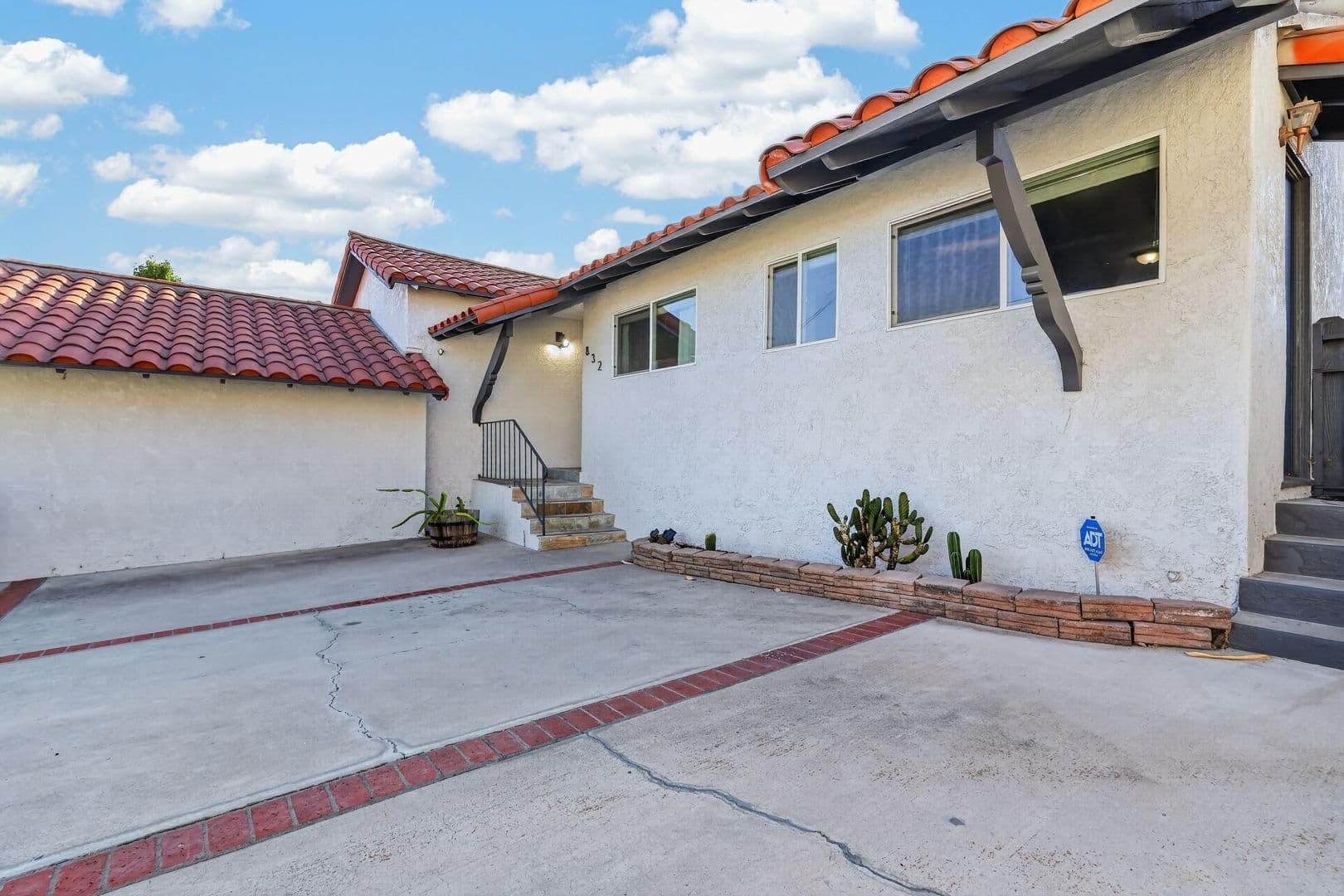 San Diego House: 832 Alvin Street