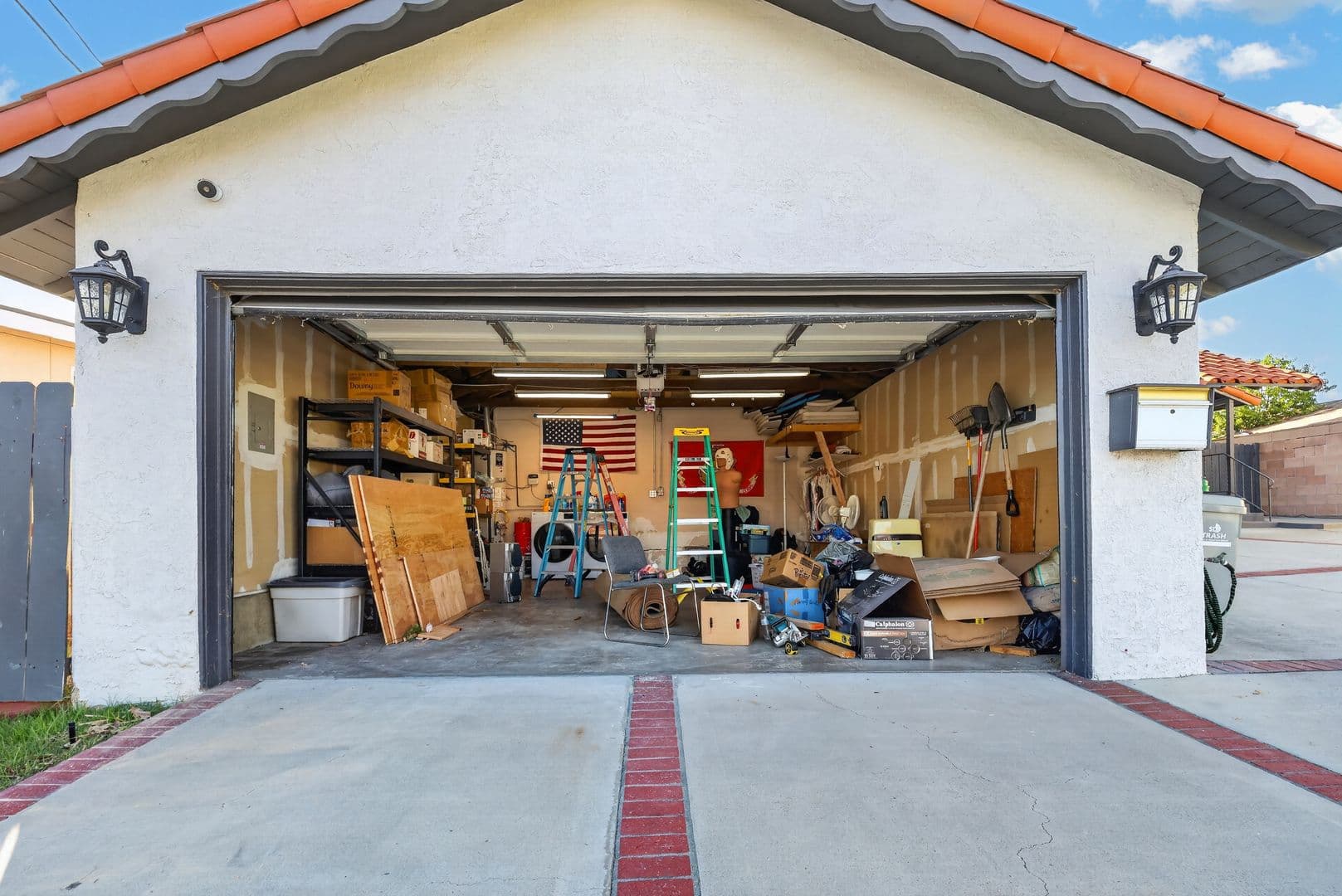 San Diego House: 832 Alvin Street