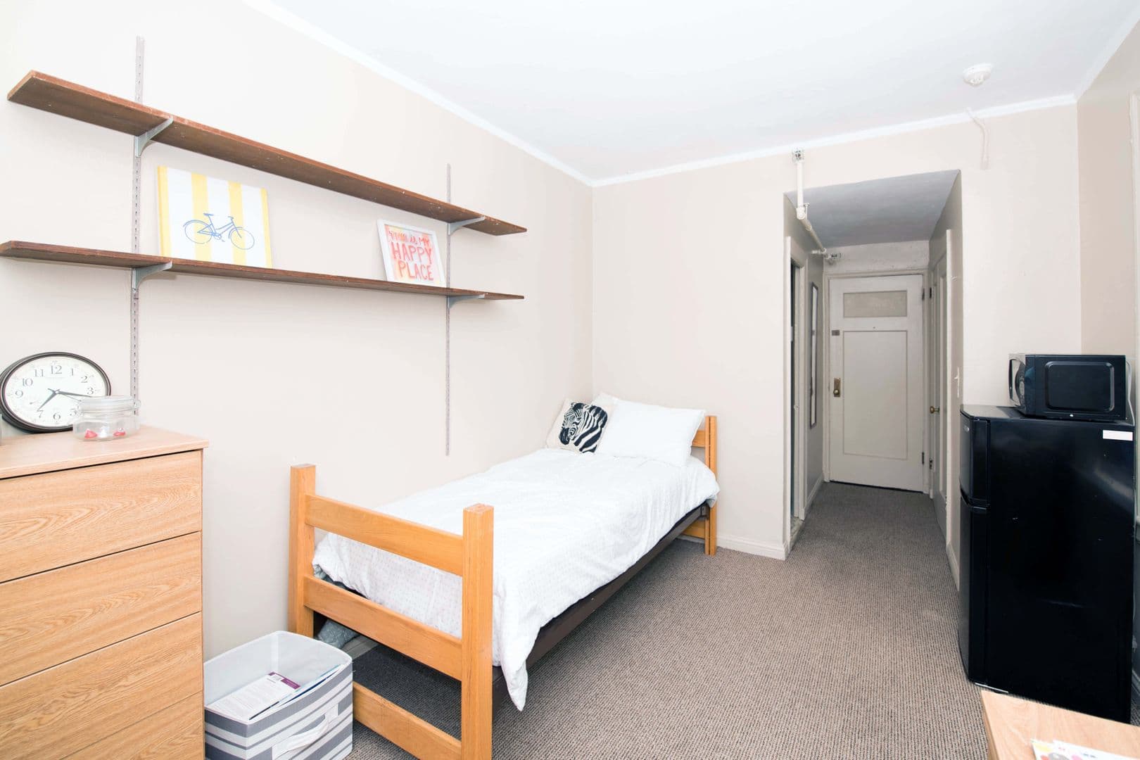 Chicago Apartment: 5540 S. Hyde Park Blvd.