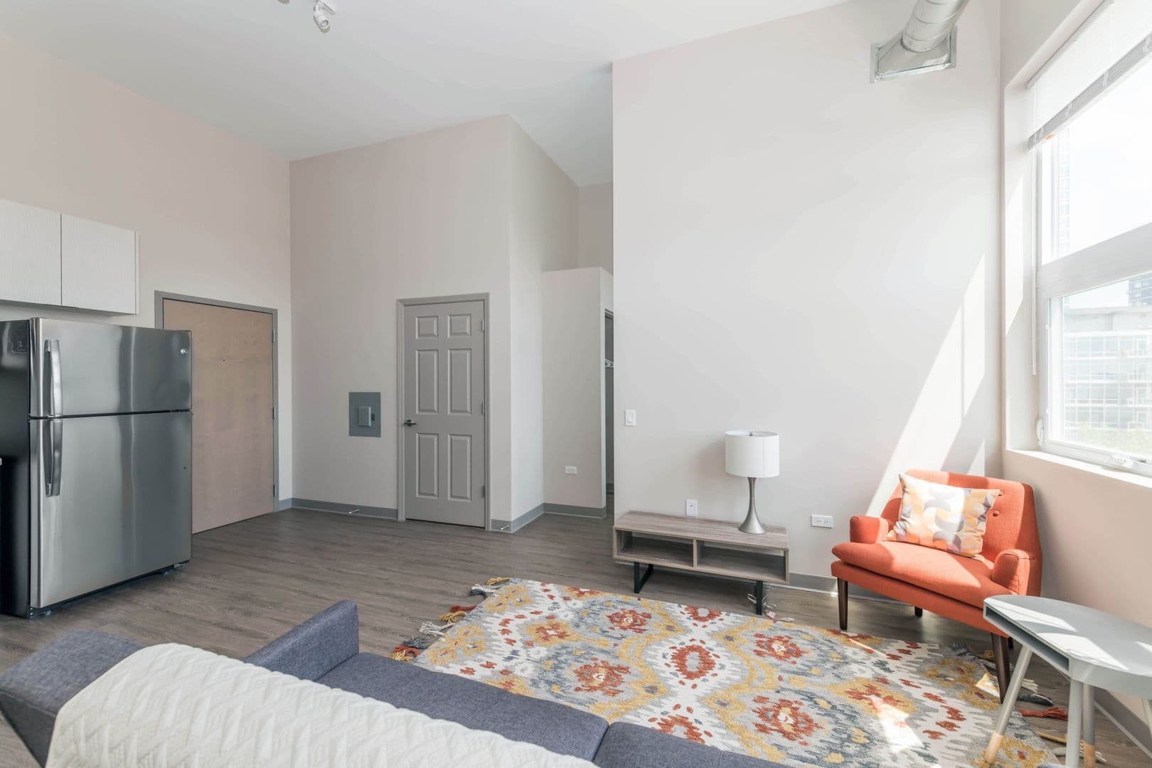 Chicago Apartment: 61 E. 21st Street