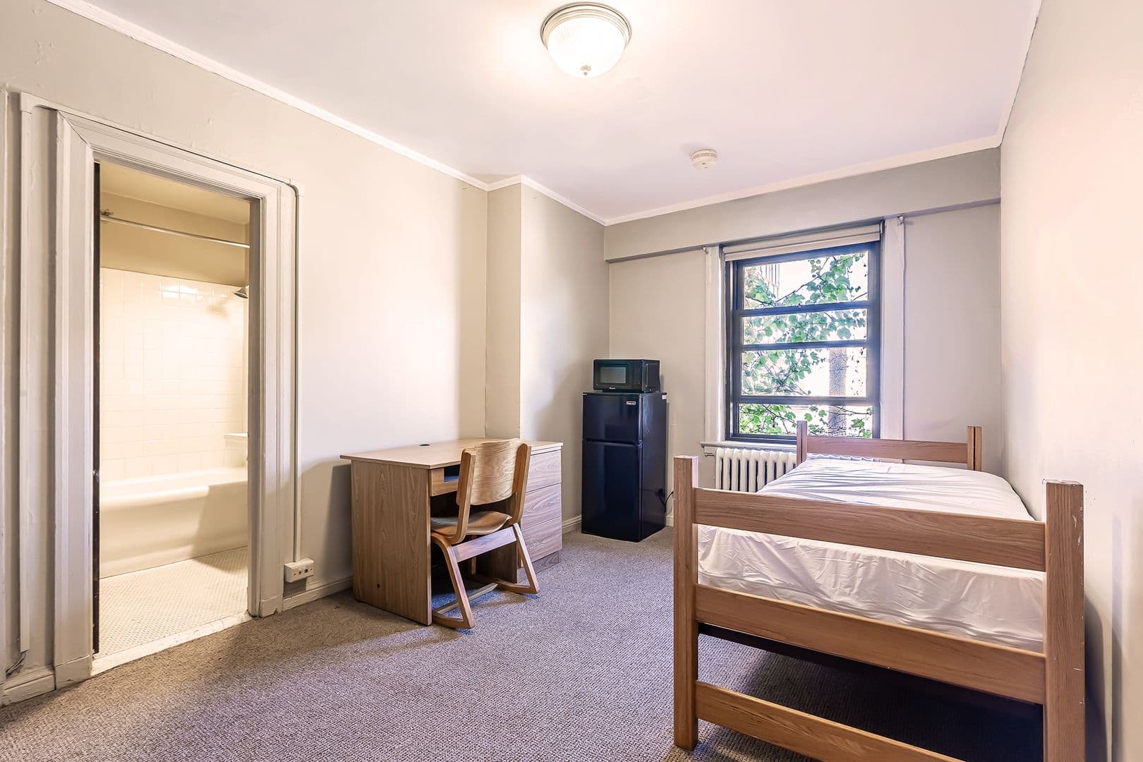 Chicago Apartment: 5540 S. Hyde Park Blvd.