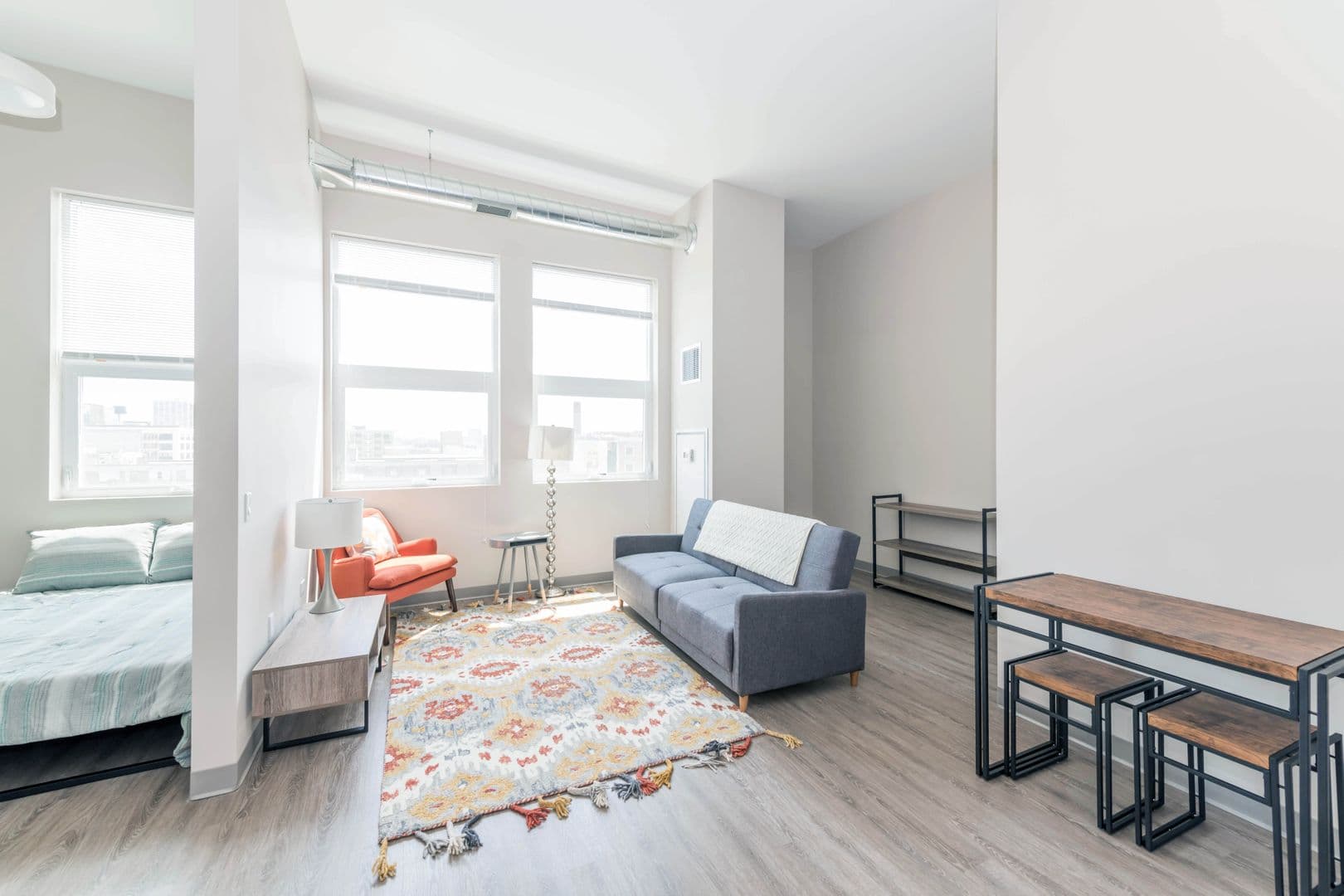 Chicago Apartment: 61 E. 21st Street