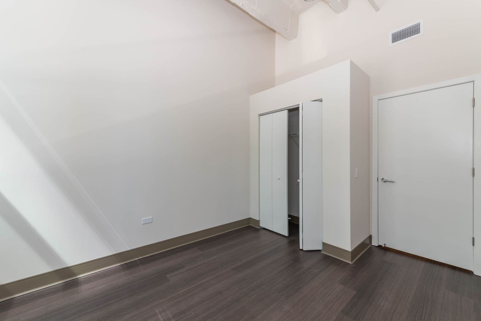 Chicago Apartment: 820 S. Michigan Ave.