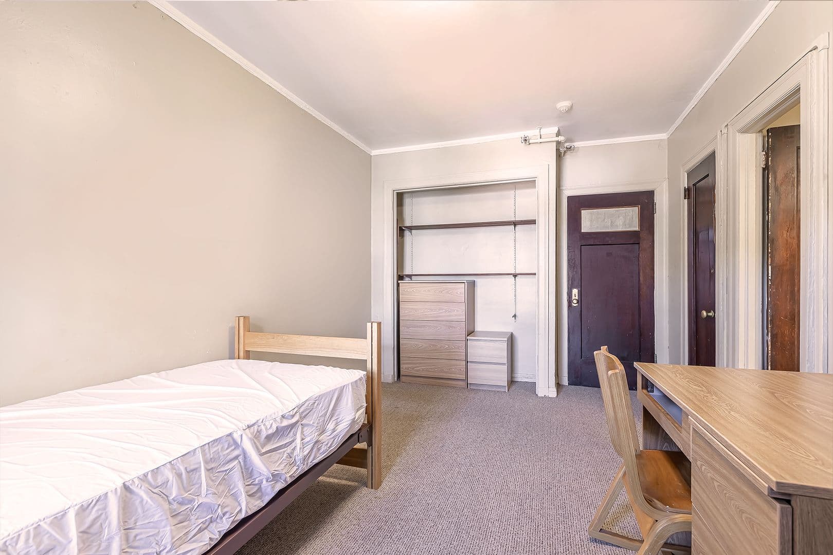 Chicago Apartment: 5540 S. Hyde Park Blvd.